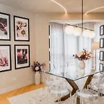 Takumi - Ishi - The Art Of Refined Living Апартаменти