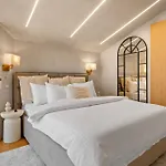 Апартаменти Takumi - Ishi - The Art Of Refined Living *