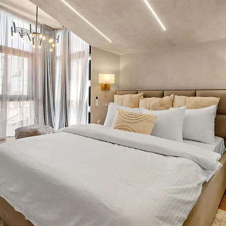 Takumi - Ishi - The Art Of Refined Living Appartement