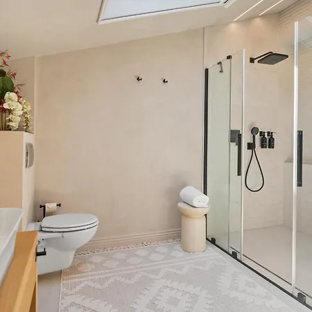 Takumi - Ishi - The Art Of Refined Living Apartment Bucharest