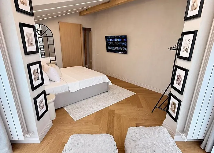 Apartment Takumi - Ishi - The Art Of Refined Living *