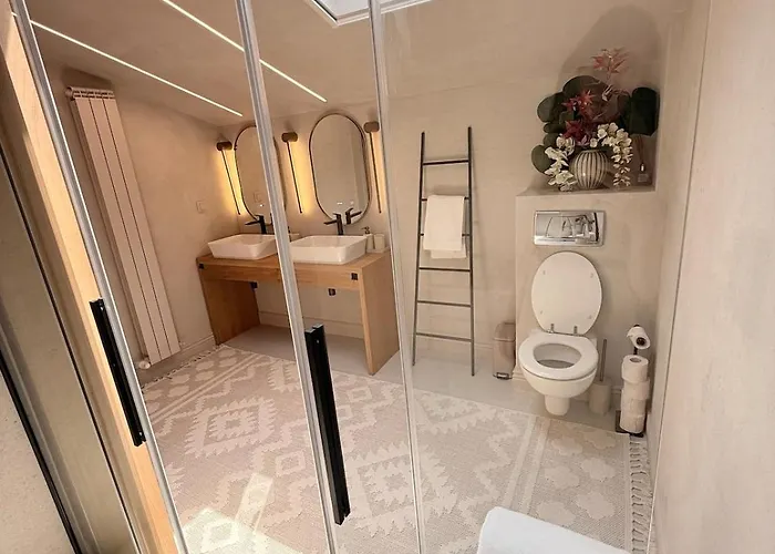 Apartment Takumi - Ishi - The Art Of Refined Living *